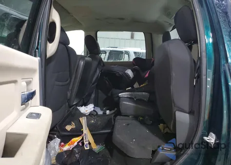 2011 Dodge Ram 2500 z USA, uszkodzony, nr VIN 3D7UT2CL9BG521684